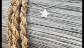 تألق مميز: تألق أكثر إشراقًا مع سلسلة الخلخال المميزة لدينا