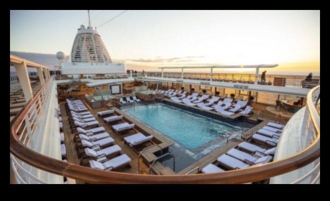 روعة مهيبة: توج نفسك بالفخامة الخالصة