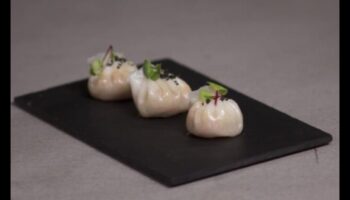 اكتشاف ديم سوم: استمتع بسحر صناعة الزلابية الآسيوية