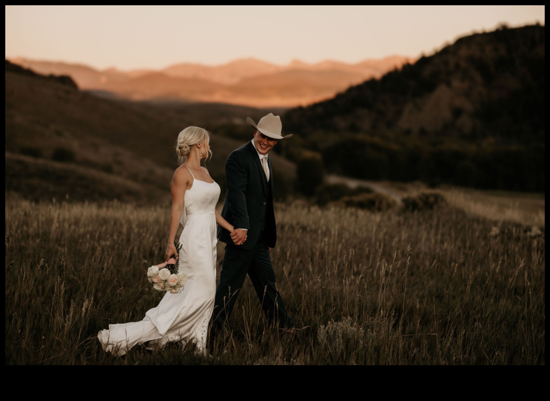 استمتع بالتنقل بسلاسة في التخطيط لحفلات الزفاف من خلال نهج خالٍ من التوتر 2 الفرح السلس: التنقل في التخطيط لحفل الزفاف