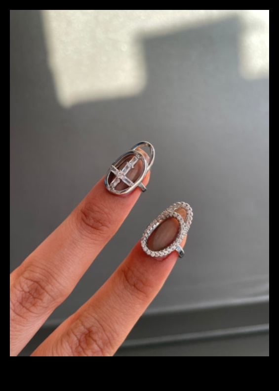 ثنائيات مبهرة: اكتشف الجمال الرقيق لتصميمات الخواتم لدينا