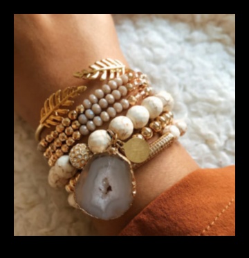 ثقة مشعة: أظهر أسلوبك مع الأساور العصرية