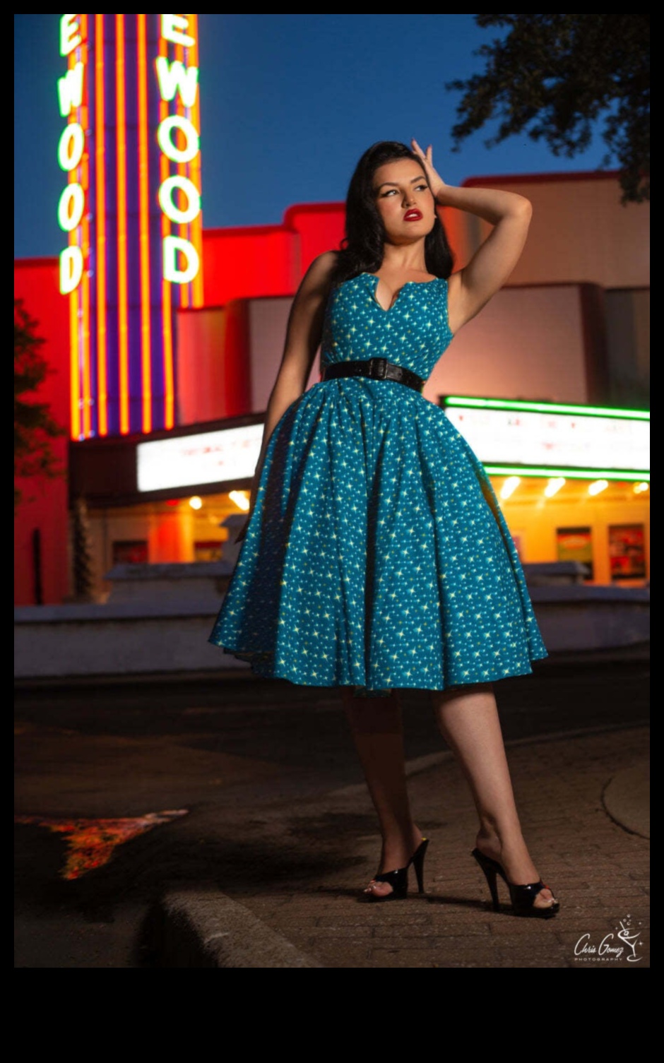 خيوط خالدة: ملابس عتيقة منسوجة بتاريخ الموضة