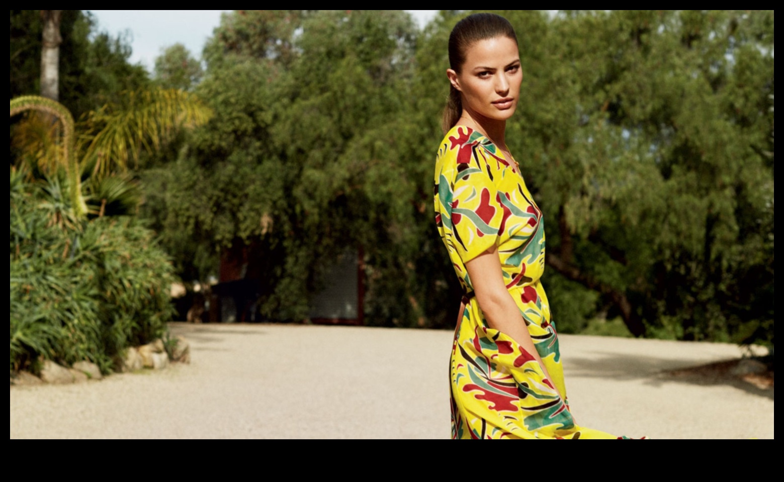 جاذبية الجزيرة: ملابس صيفية مستوحاة من المناطق الاستوائية للأمسيات الساحرة