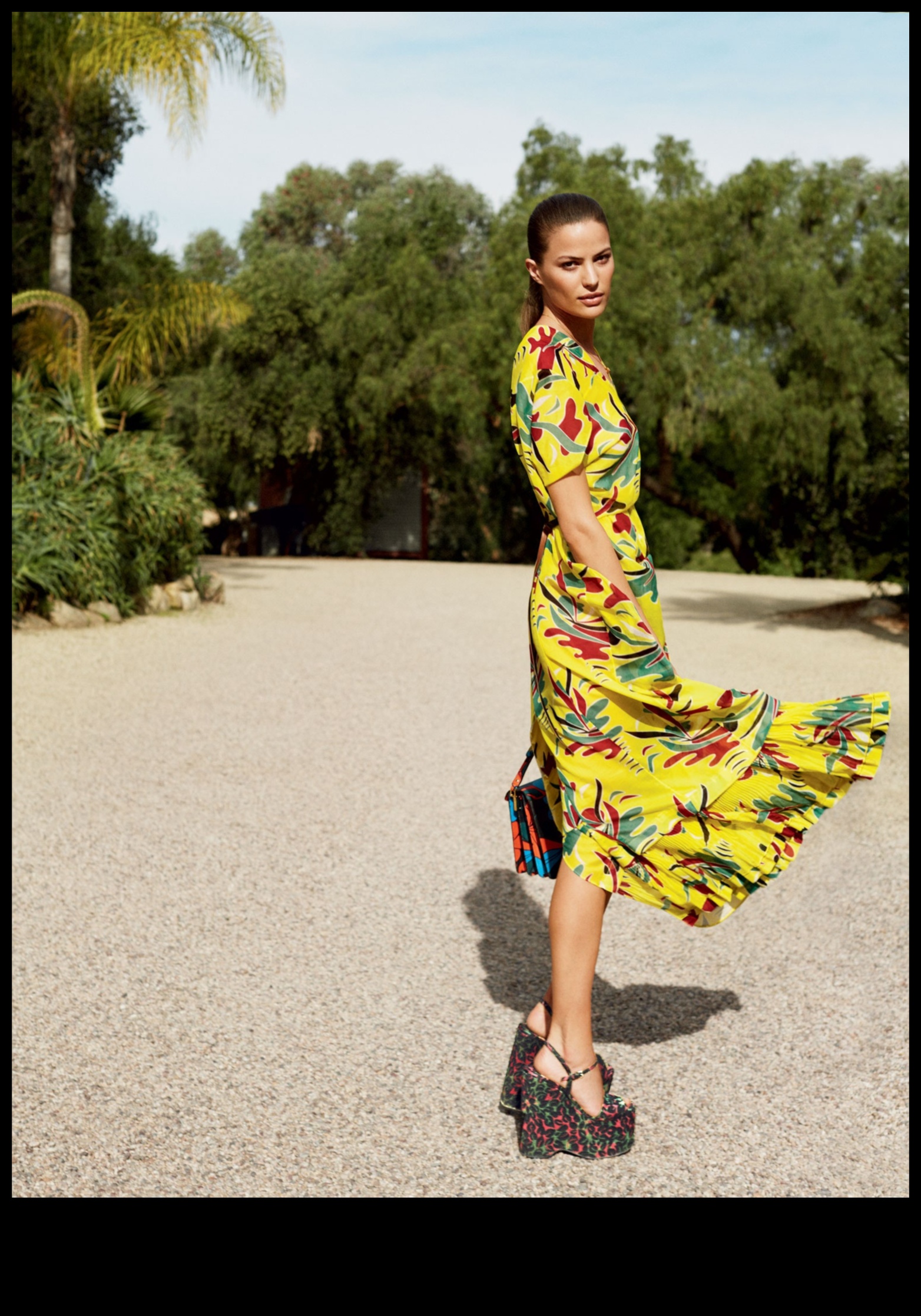 جاذبية الجزيرة: ملابس صيفية مستوحاة من المناطق الاستوائية للأمسيات الساحرة